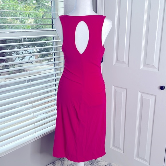 Express Low Cut Keyhole Back Ruched Sleeveless Dress | Built-in Bralette - Picture 5 of 12